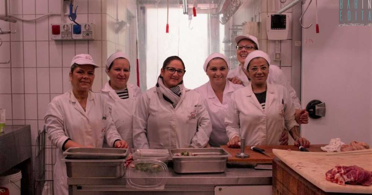 Lunghi coltelli e unghie smaltate: a Triggiano dietro al bancone ci sono 6 macellaie
